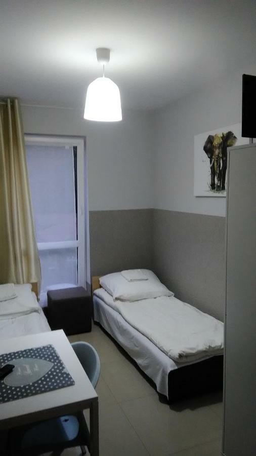 Pokoje Henryk Apartment Korytow Екстериор снимка
